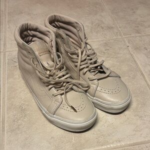 Vans Women's Sneakers in Beige